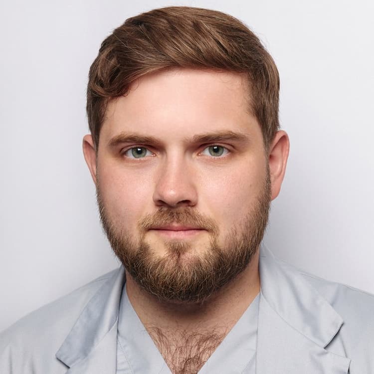 Марков Артем Андреевич