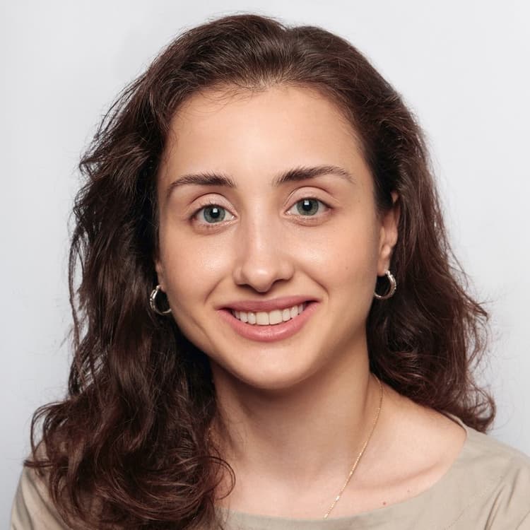 Арустамова Люси Михайловна